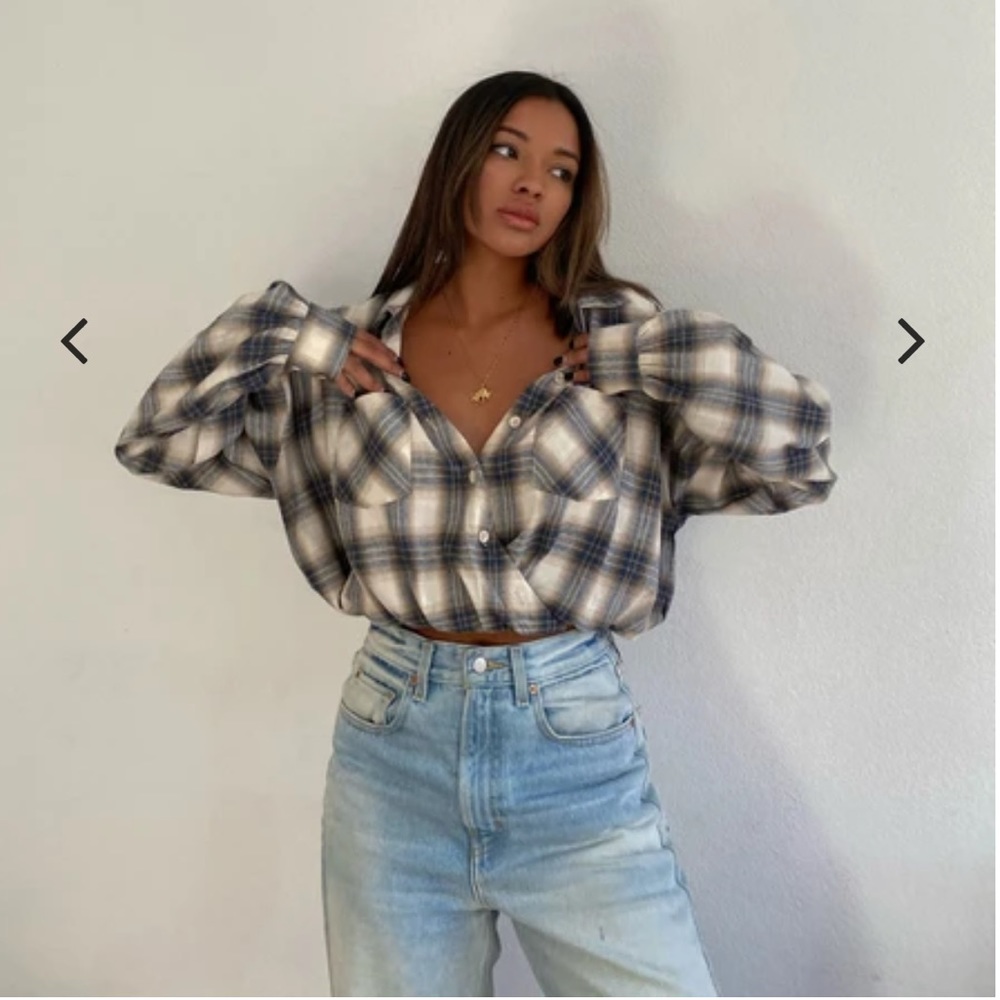 NWT Oversized Flannel VNeck Cropped Shirt